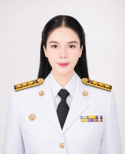 นางสาวกนกพร กมลสาร