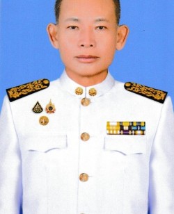 นายดาวเรือง กลางประพันธ์