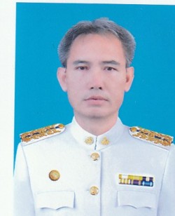 นายธีรัศักดิ์ กลางประพันธ์